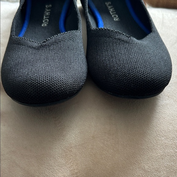 Rothy's women’s Black and Blue flats - Picture 5 of 6
